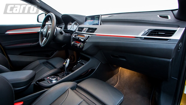 Bancos têm regulagem elétrica na versão M Sport X