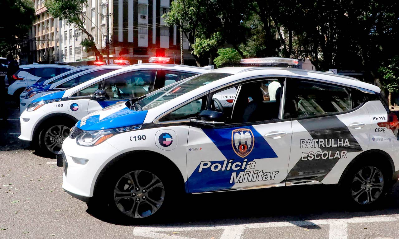 Chevrolet Bolt vira carro de polícia no Espírito Santo - Revista Carro