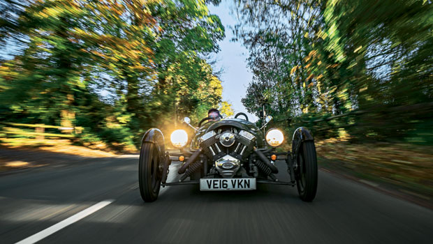 Carro, moto, avião: conheça o Morgan Threewheeler