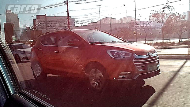 Flagra: JAC T40 nas ruas de SP antes do lançamento