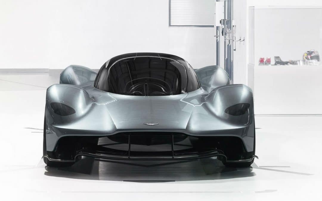Aston Martin AM-RB 001: motor V12 e menos de 1.000 kg