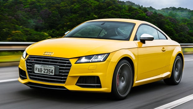 Audi TTS Coupé precisa ser guiado em estrada boa