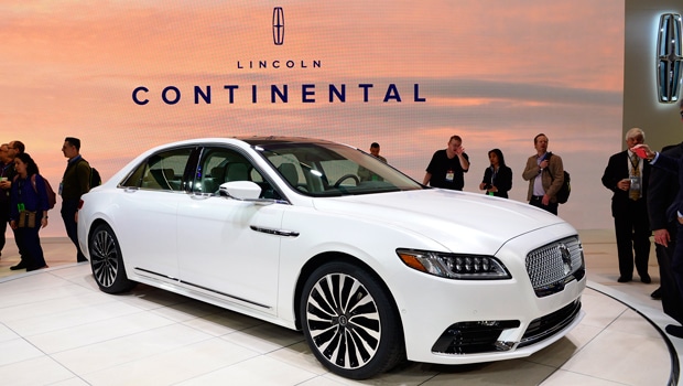 Lincoln mira alemães ao relançar o Continental