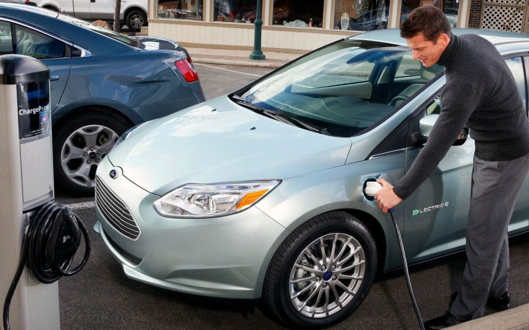 Ford prepara elétrico rival de Tesla e Chevy Bolt