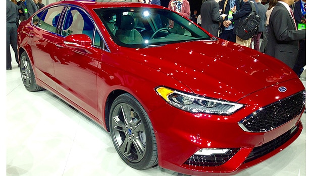 Ford lança novo Fusion com motor V6 de 329 cv
