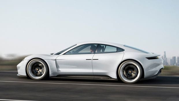 Porsche se mexe para fazer esportivo elétrico até 2020