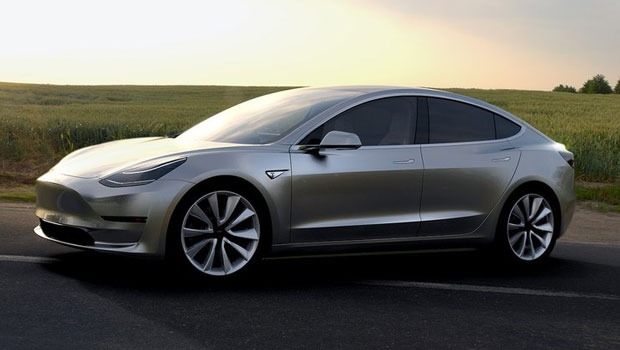 Tesla Model 3 já tem um ano de produção vendida