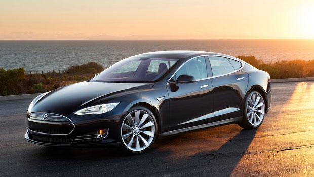 Tesla quer produzir 500 mil carros em 2020