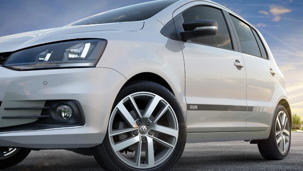 VW lança série especial Run para up! e Fox