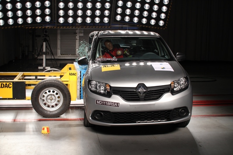 Renault Logan e Sandero vão mal em crash test