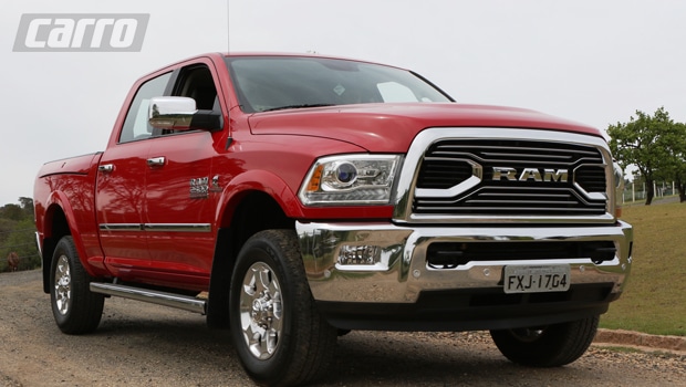 RAM 2500 chega à linha 2018 com novo visual