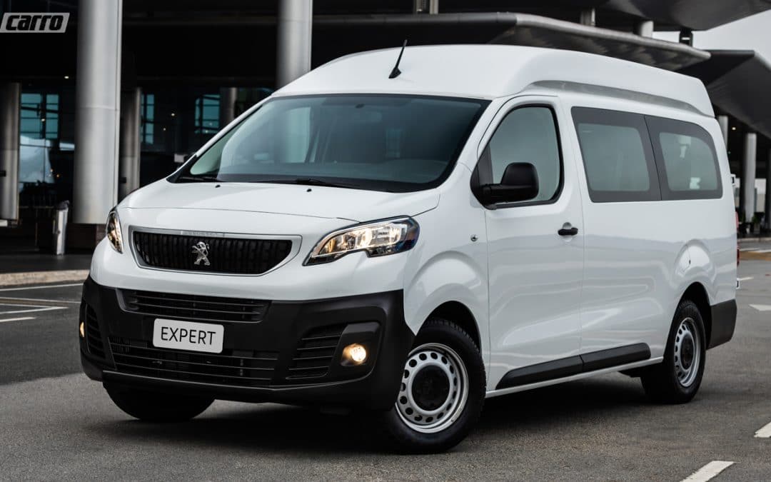 Peugeot lança o Expert Minibus