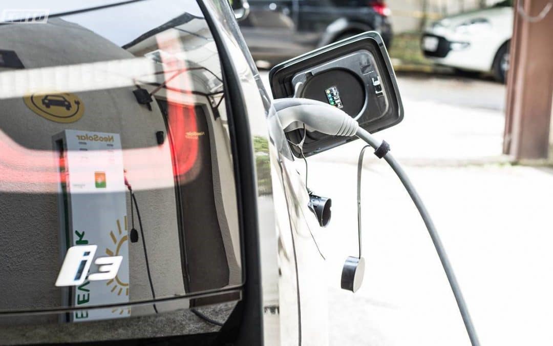 Comissão aprova lei de incentivo a carros elétricos