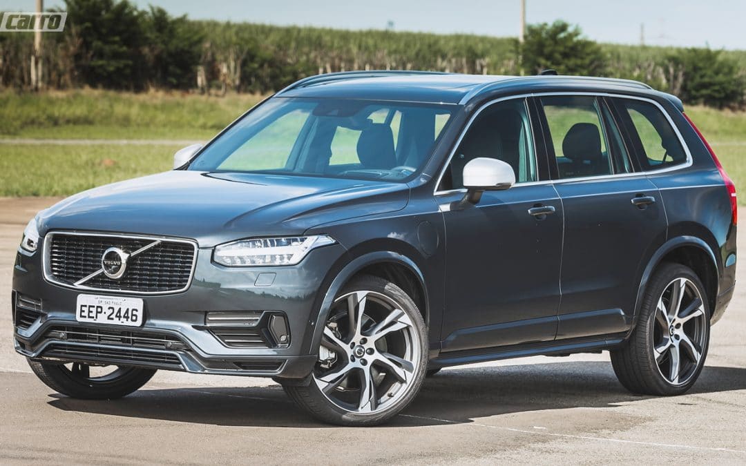 Volvo XC90 R-Design T8: Traje esporte fino