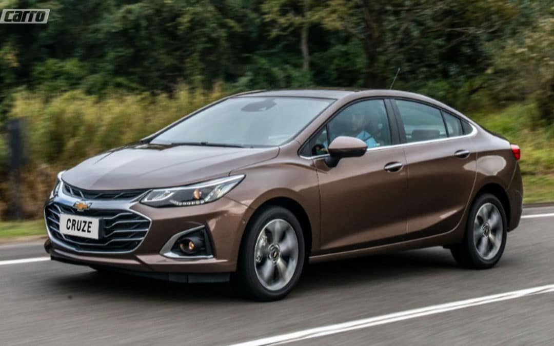 Chevrolet Cruze estreia linha 2020 com novo visual e wi-fi a bordo