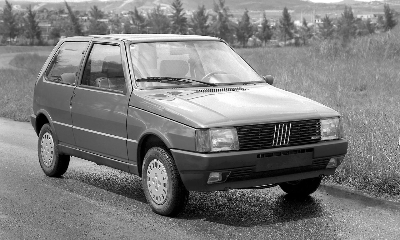 Fiat Uno Mille: dez anos de sucesso e evolução - fotos