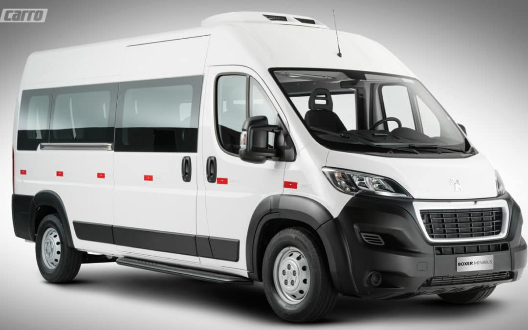 Peugeot Boxer e Citroën Jumper ganham versões Minibus