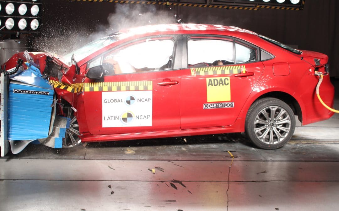 Latin NCap: Corolla e HB20 passam no crash-test, mas Sandero vai mal