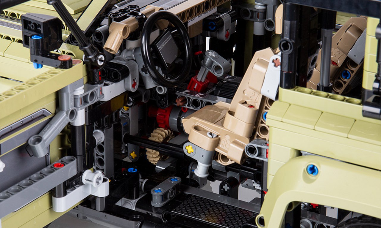 Lego Land Rover Defender 