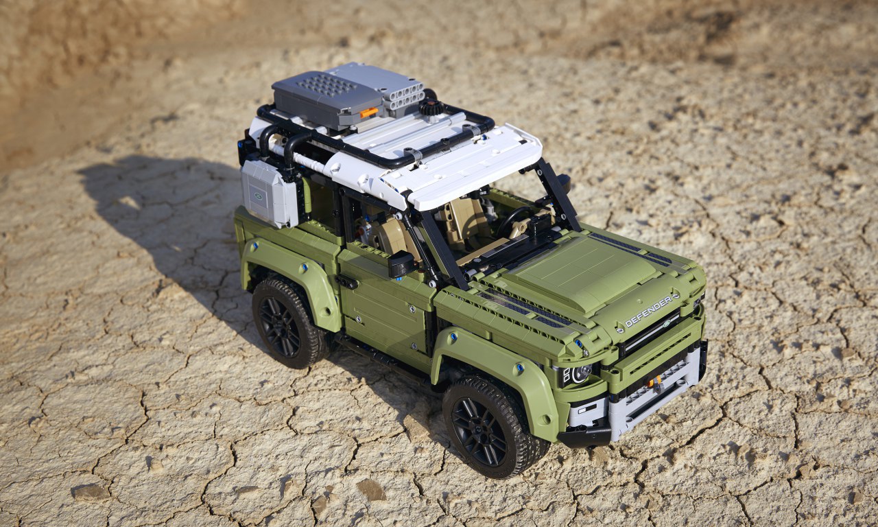 Lego Land Rover Defender 