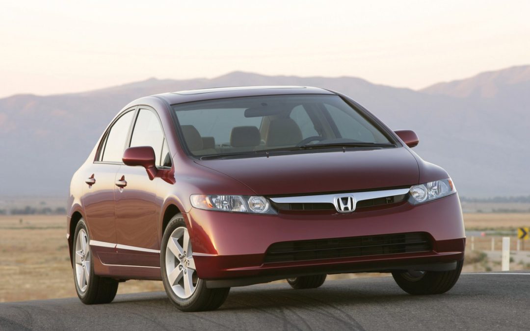 Honda Civic lidera ranking dos carros usados mais buscados na