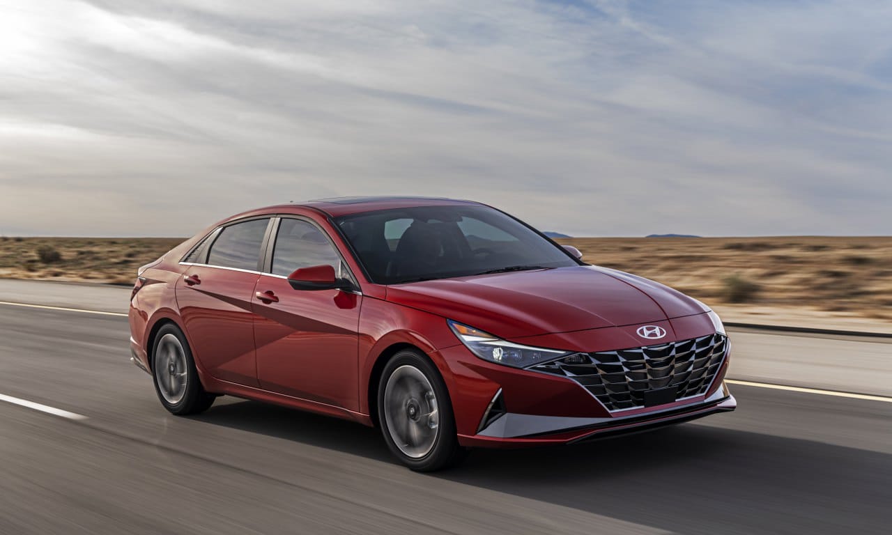 Novo Hyundai Elantra estreia com visual polêmico Revista Carro
