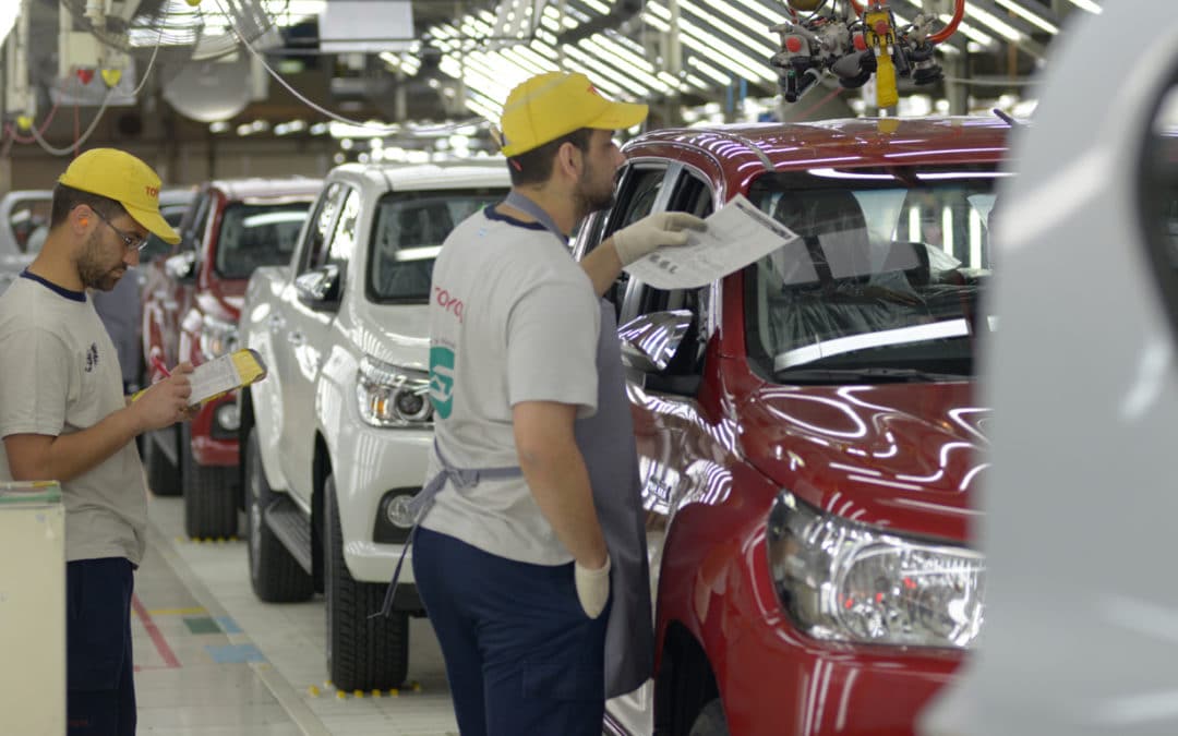 Fábrica da Toyota Hilux vai produzir peças para respiradores artificiais