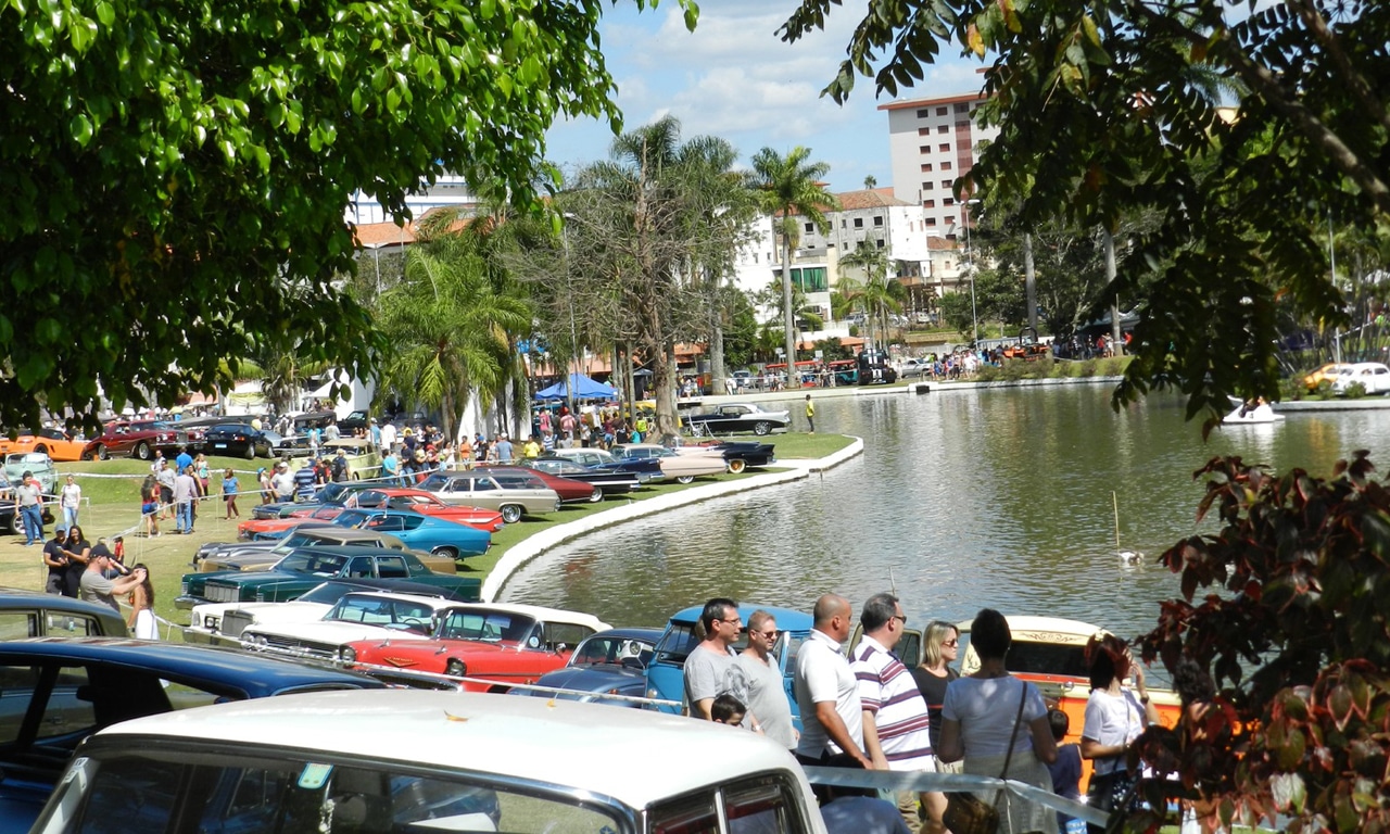 encontro de carros antigos de Águas de Lindóia