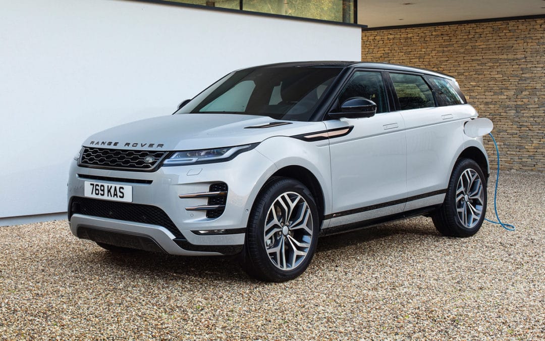 Evoque e Discovery Sport terão versões híbridas plug-in