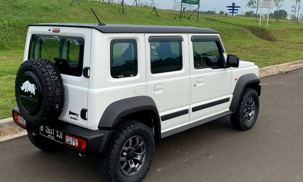 Projeção Suzuki Jimny 5 portas