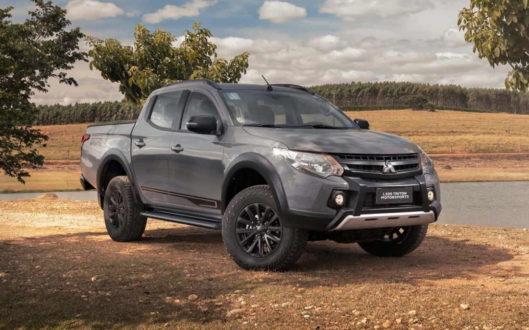 Mitsubishi L200 Triton ganha série especial com visual escurecido