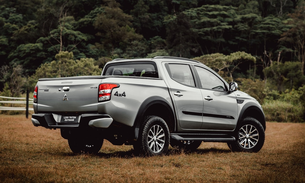 Mitsubishi L200 Triton Outdoor 2021 HPE-S