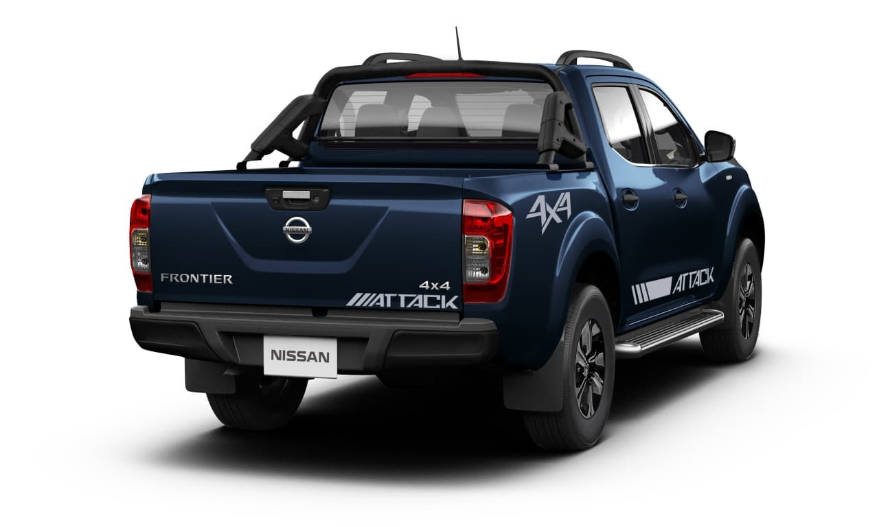 Nissan Frontier Attack azul