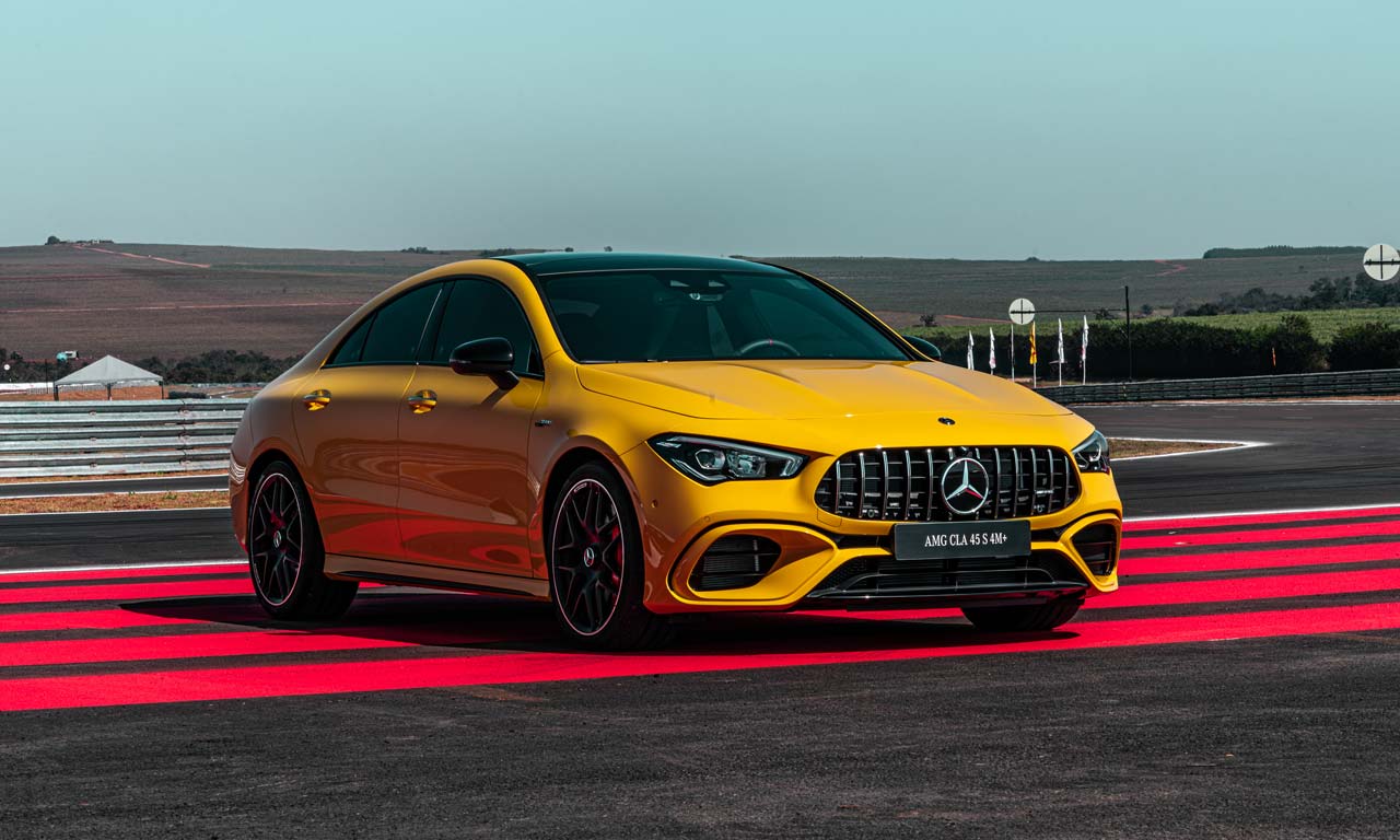 Este Mercedes CLA AMG de corrida esta à venda mais barato que um