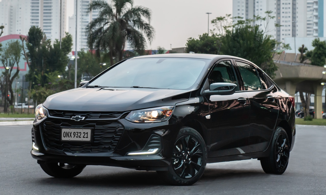 Chevrolet Onix cor preta