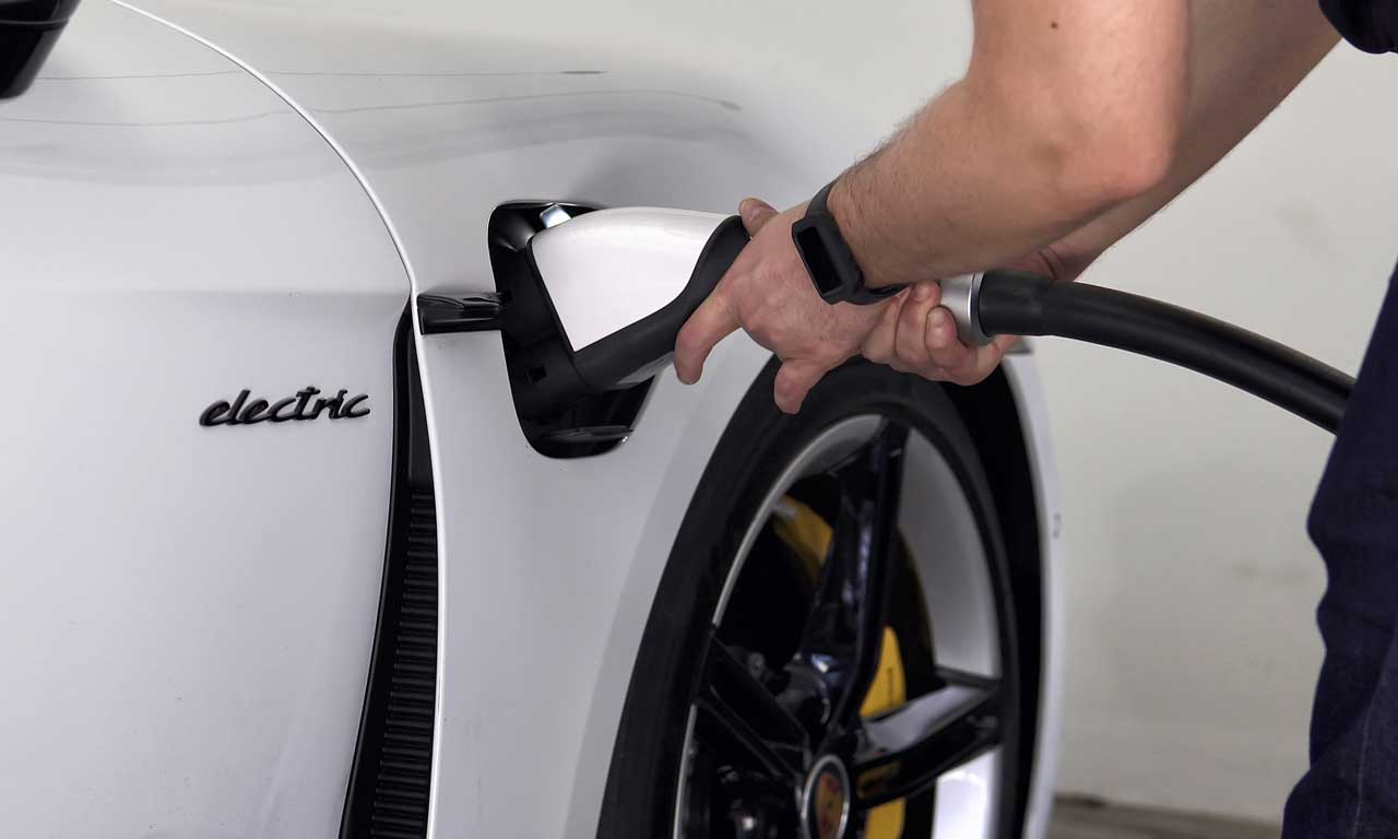 Carregador elétrico ultrarrápido Porsche Stuttgart SP