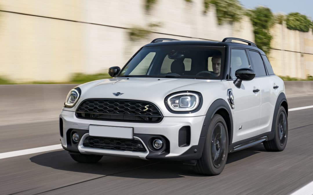 Mini Countryman renovado estreia por R$ 199.990