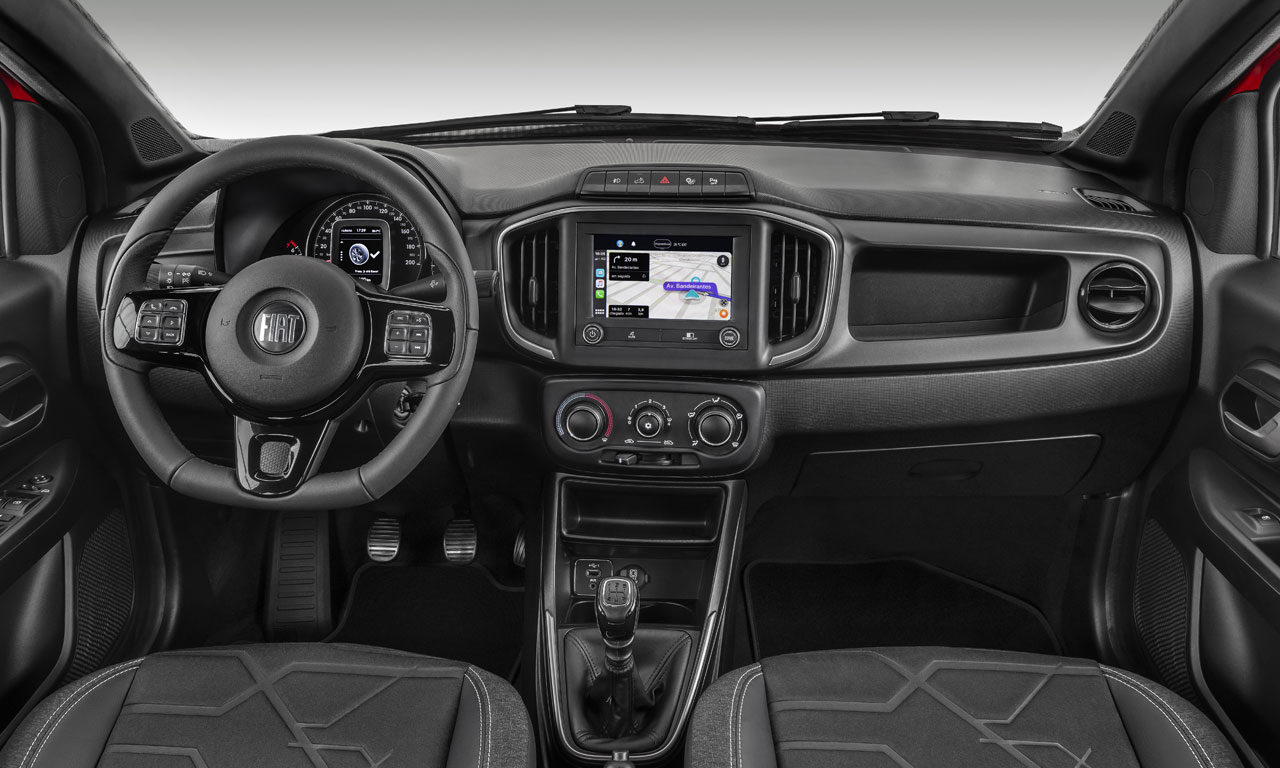 Interior Fiat Strada Volcano