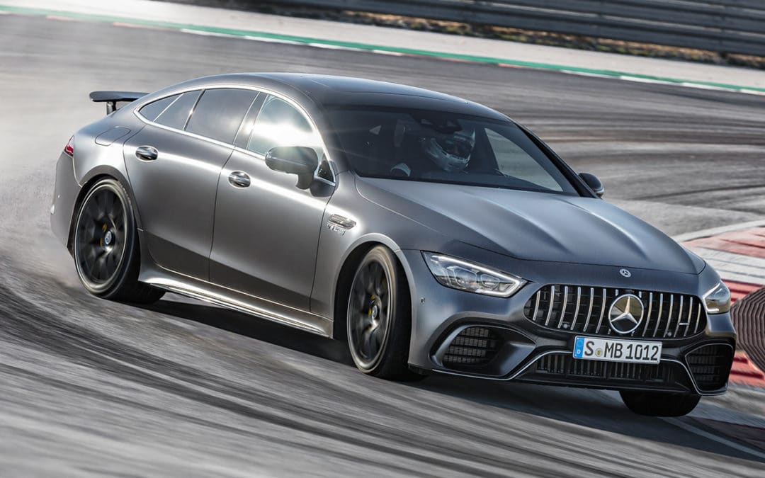 Mercedes-AMG GT 63 S Carbon chega ao Brasil