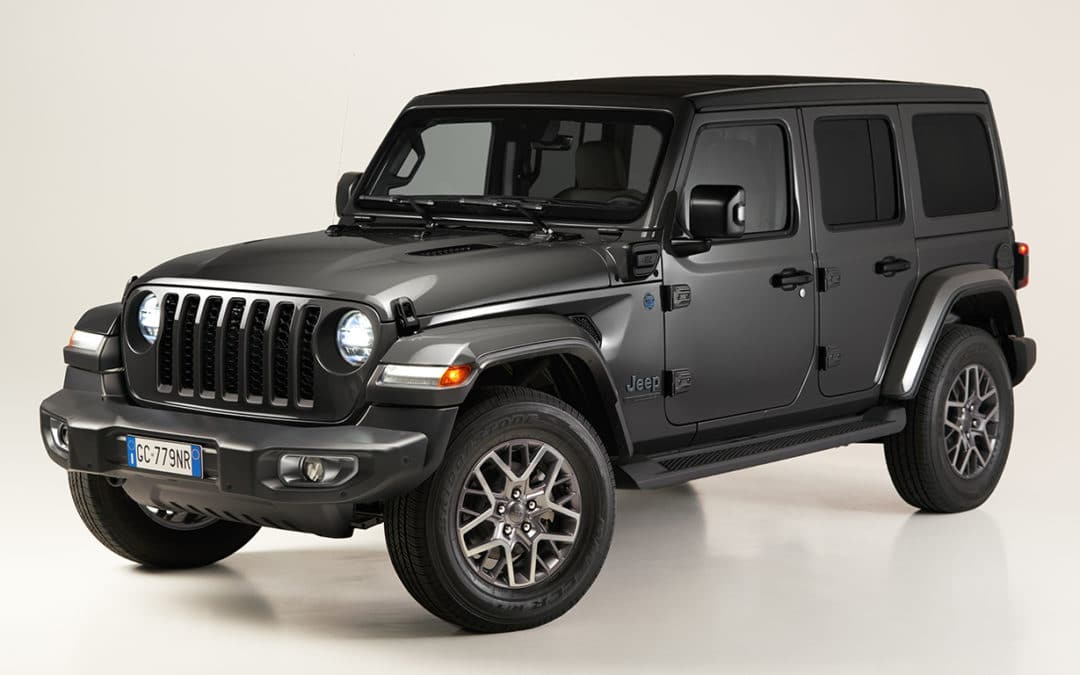 Jeep Wrangler híbrido plug-in já está em pré-venda