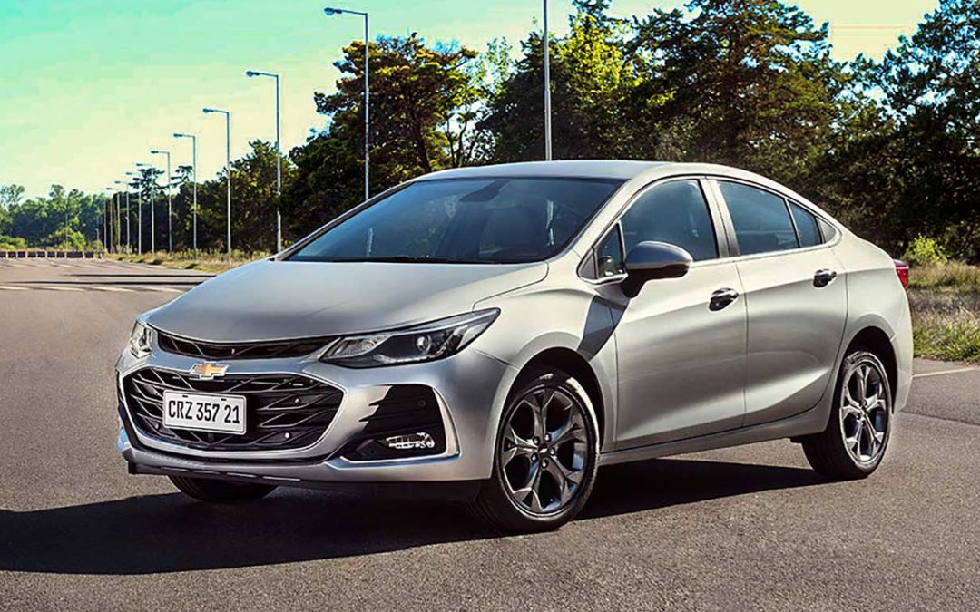 Chevrolet ‘inverte’ para-choques do Cruze na linha 2021