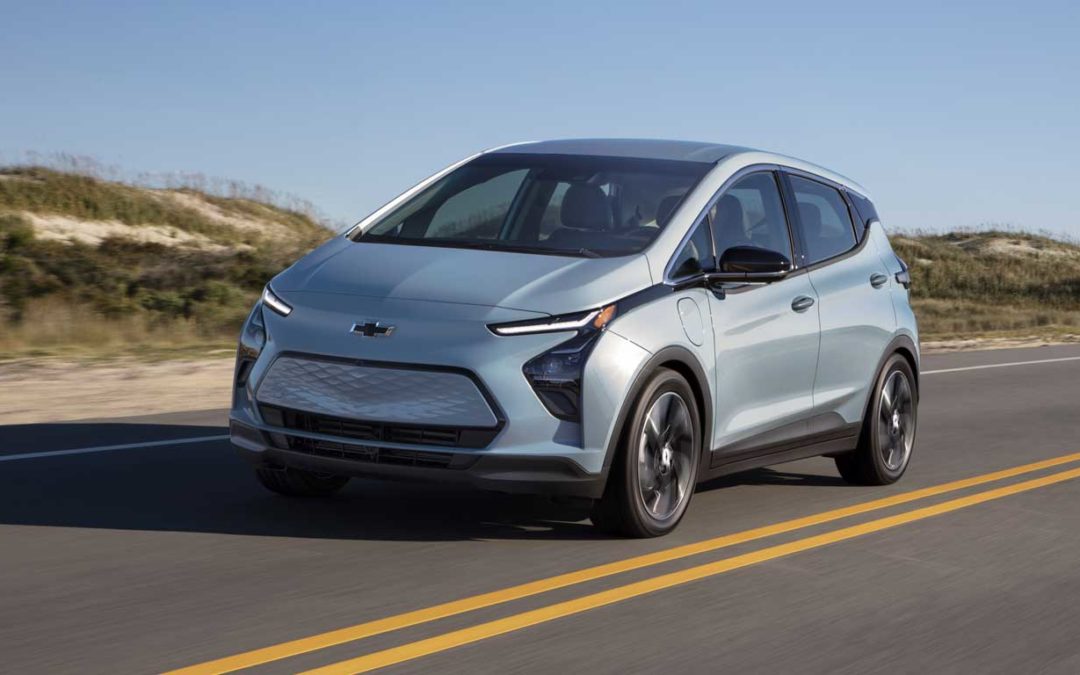 Chevrolet Bolt 2022 estreia quase R$ 50 mil mais caro