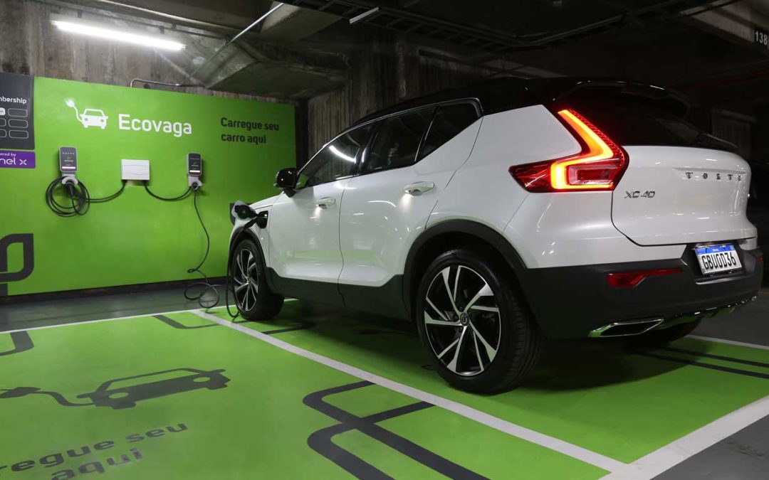 Prédios em SP deverão ter carregador para elétricos a partir deste mês