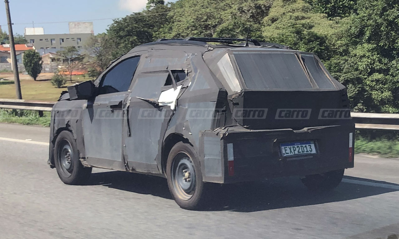 Flagra Novo SUV FIat 363 camuflado - foto: Renan Senra