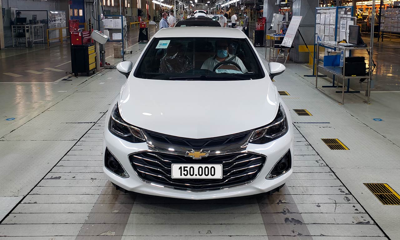 Chevrolet lança novo Cruze Premier, primeiro carro do Brasil com