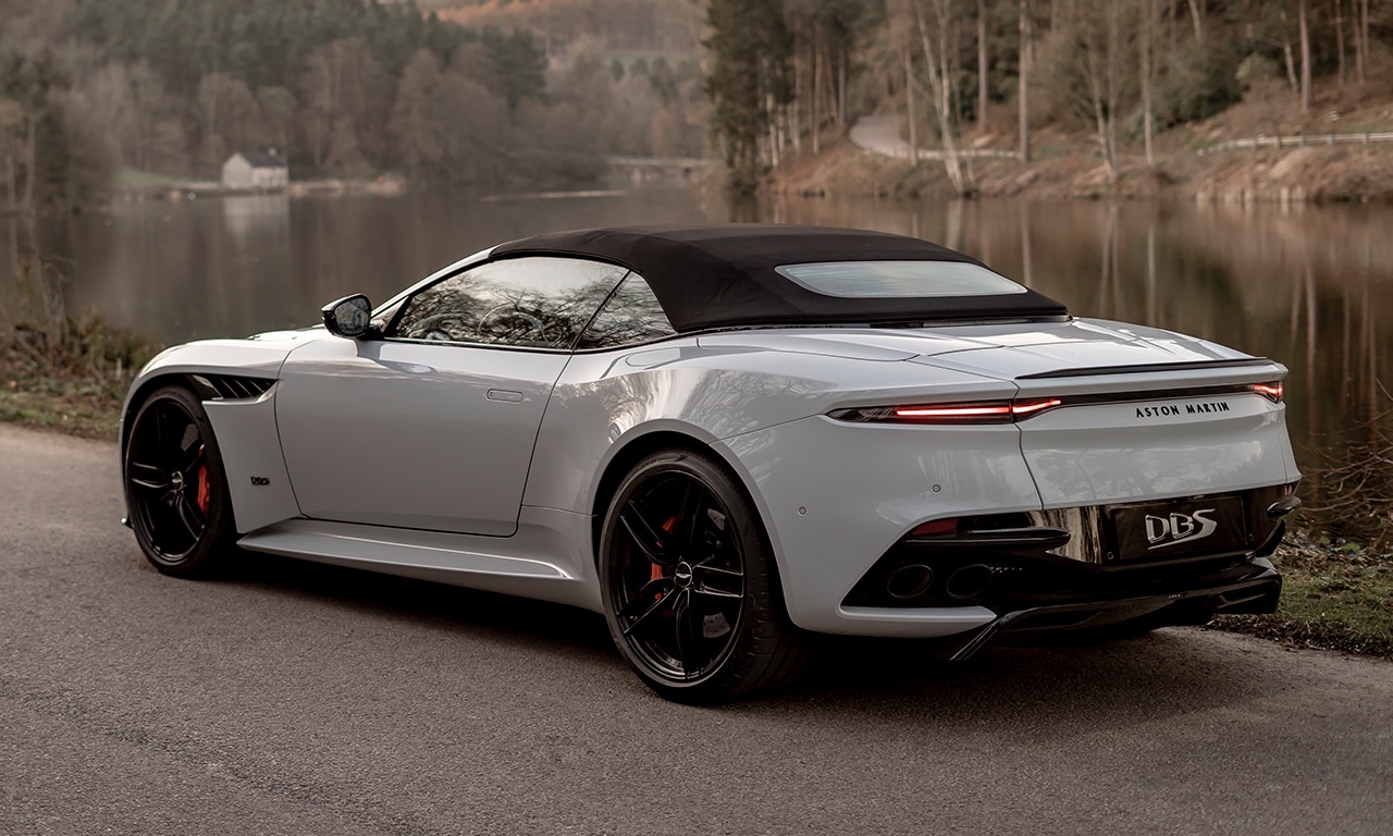 Aston Martin DBS Superleggera Volante