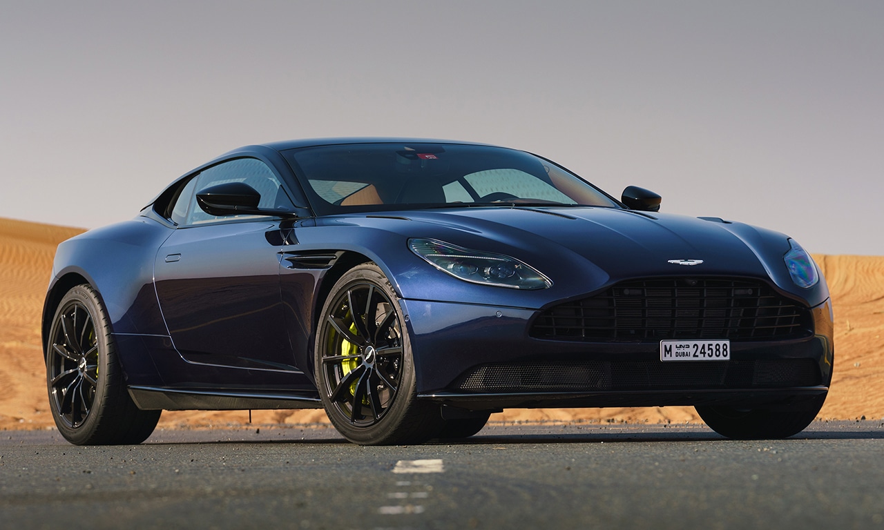 Aston Martin DB11 AMR