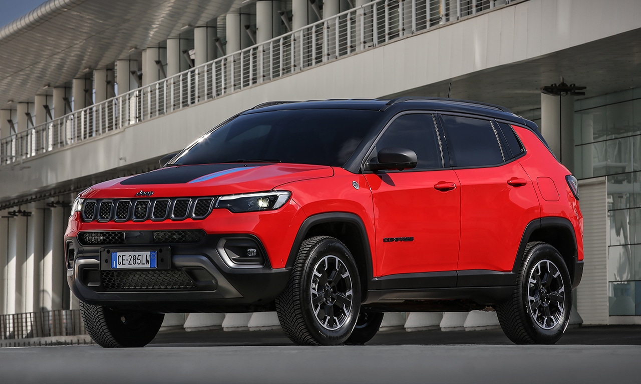 Jeep Compass europeu 4xe Trailhawk