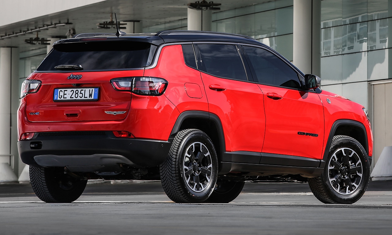 Jeep Compass europeu 4xe Trailhawk