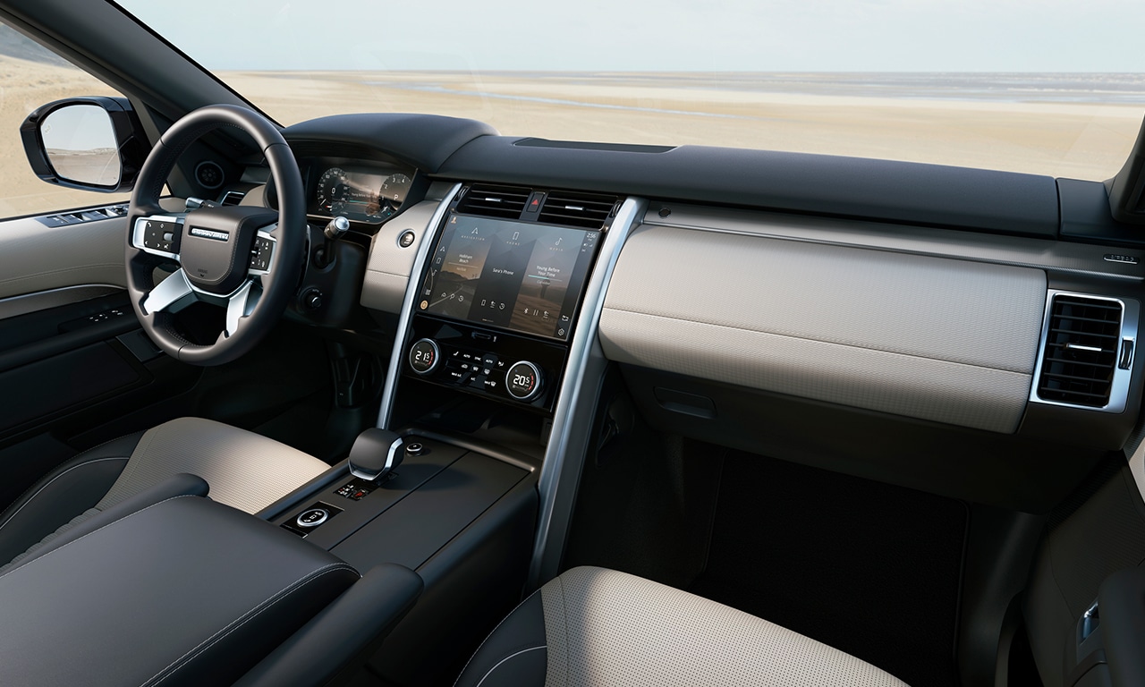 interior Land Rover Discovery 2021